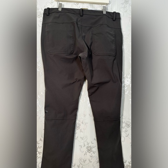Lululemon ABC Pant Classic 28” in Obsidian. Men’s Size 38 x 28. - Picture 8 of 10